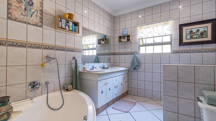 3 Bedroom Property for Sale in Boschdal North West